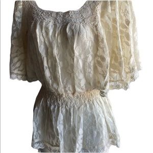 Ness medium ivory / cream lace top fluttery sleeves